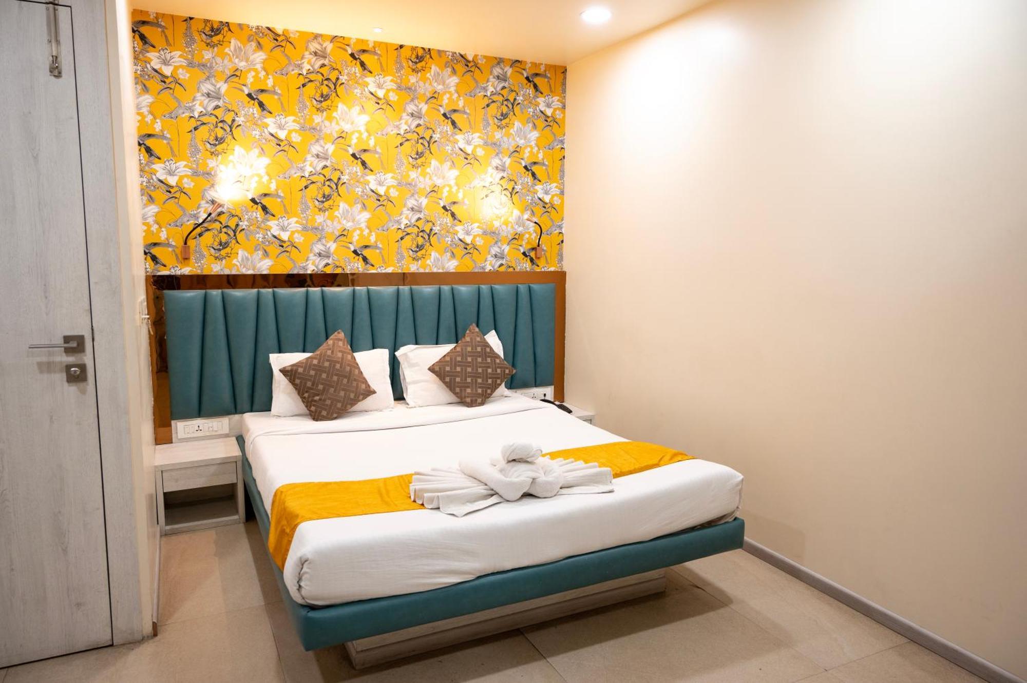 The Opus Kolkata - A Boutique Hotel Exterior photo