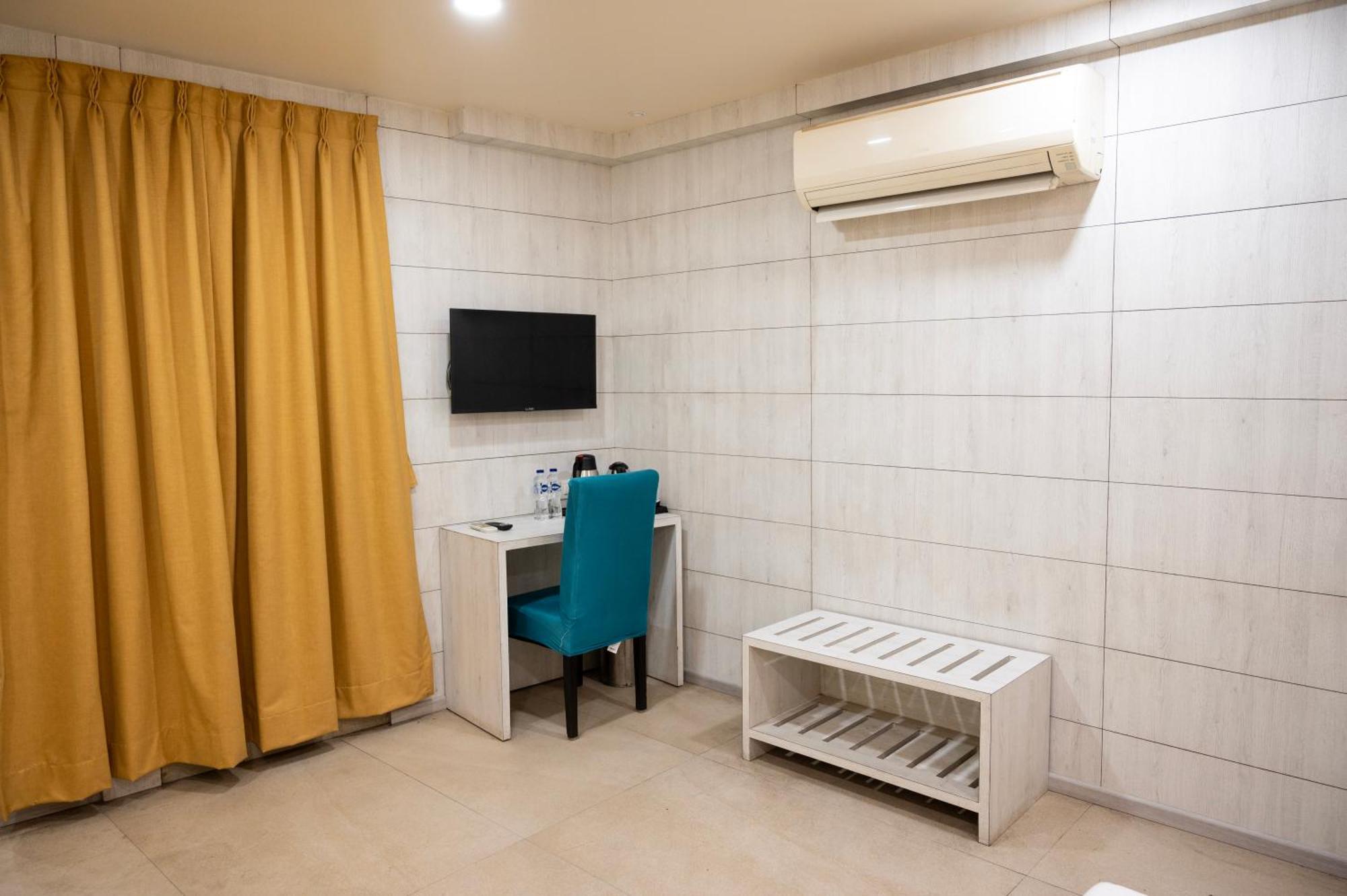 The Opus Kolkata - A Boutique Hotel Exterior photo
